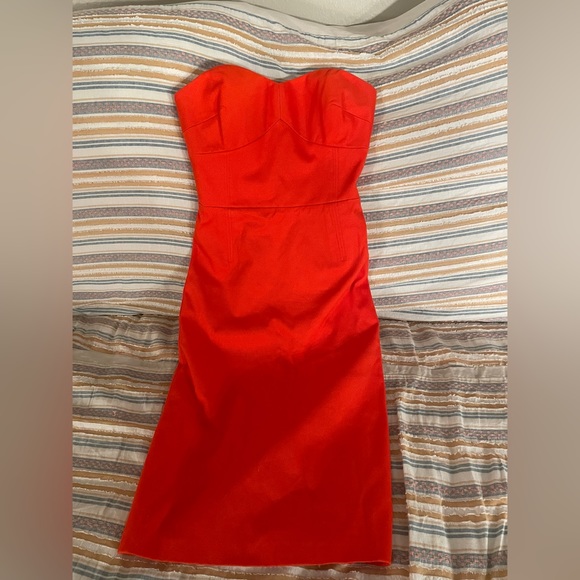 Ted Baker London Dry Cleaned Dress. Size 1 but fits like a 0. - Picture 3 of 10